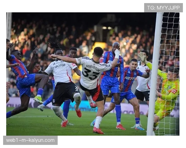 水晶宫1比1富勒姆 老将凯尔尼80分钟弧线球扳平比分